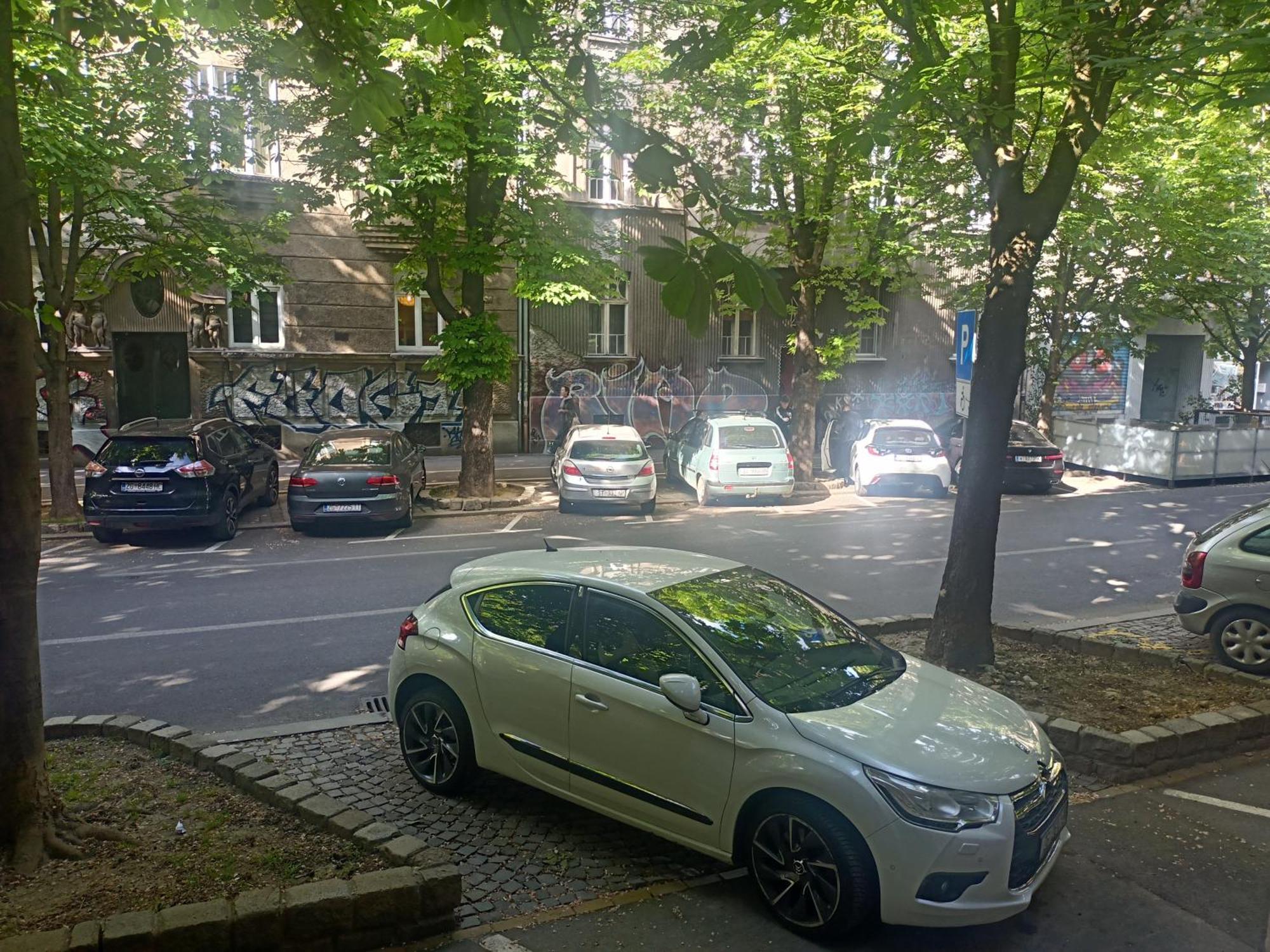 זאגרב Apartman Iris מראה חיצוני תמונה